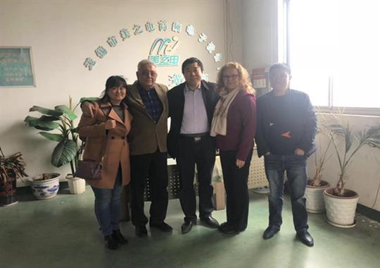 印度客戶合作救生衣熱合機(jī)項目